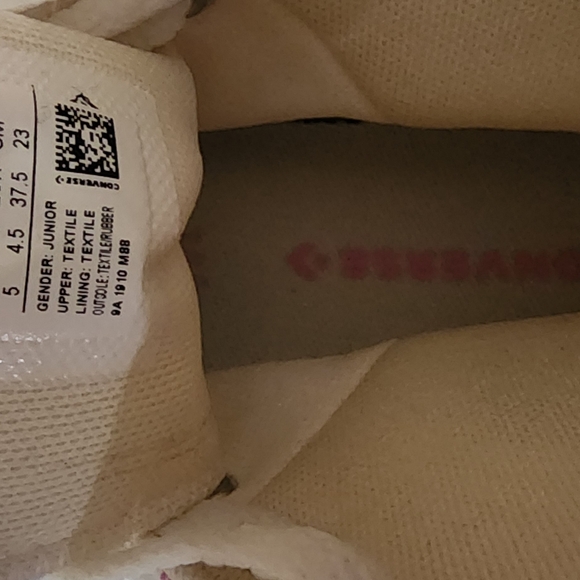 Brand New Womens Converse Size 5 & 6 - Picture 6 of 8